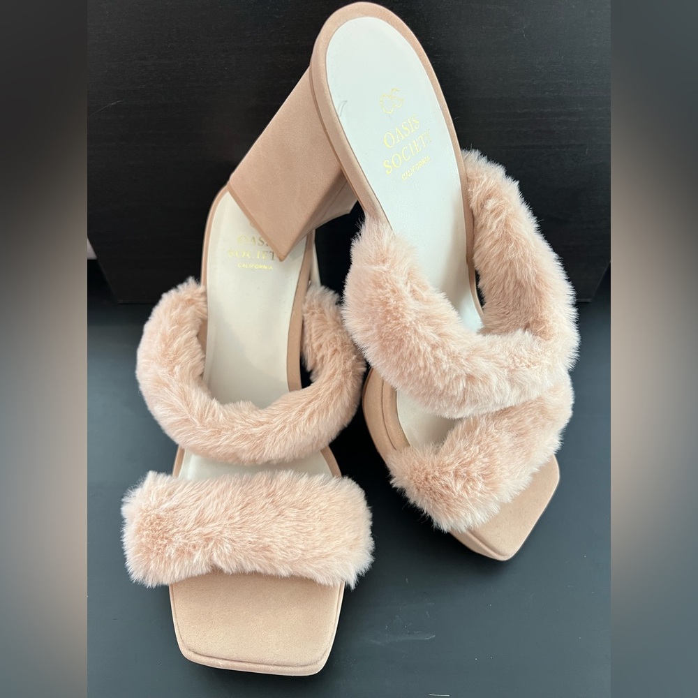 Absolutely Gorgeous Heels ❄️❄️❄️❄️❄️